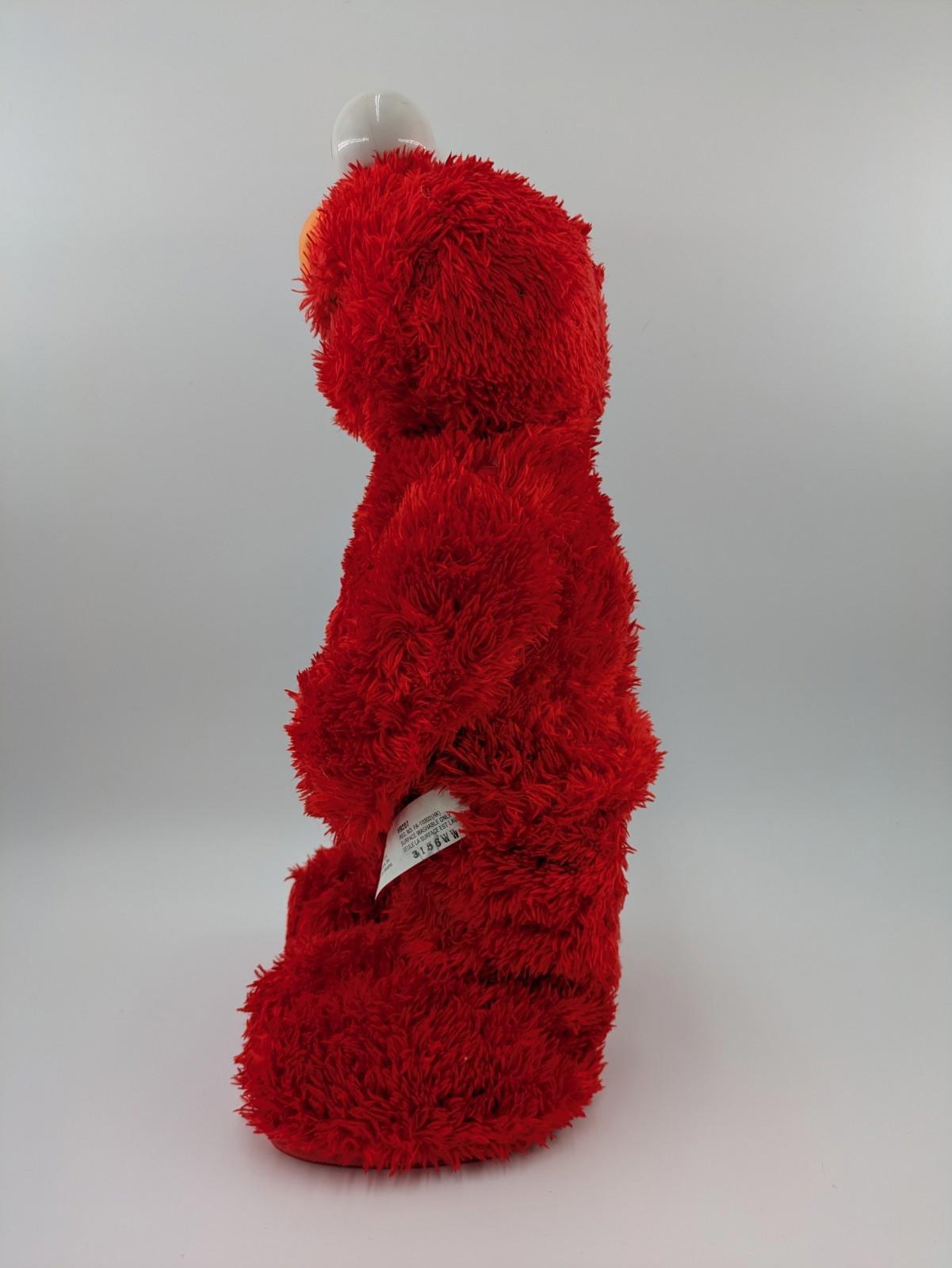 2005 Mattel TMX Tickle Me Elmo - Tested