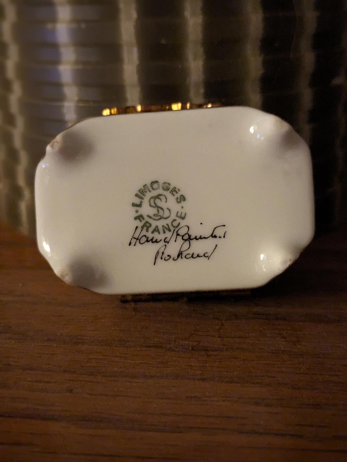 Limoge Porcelain Hinged Lid Trinket/Treasure Box