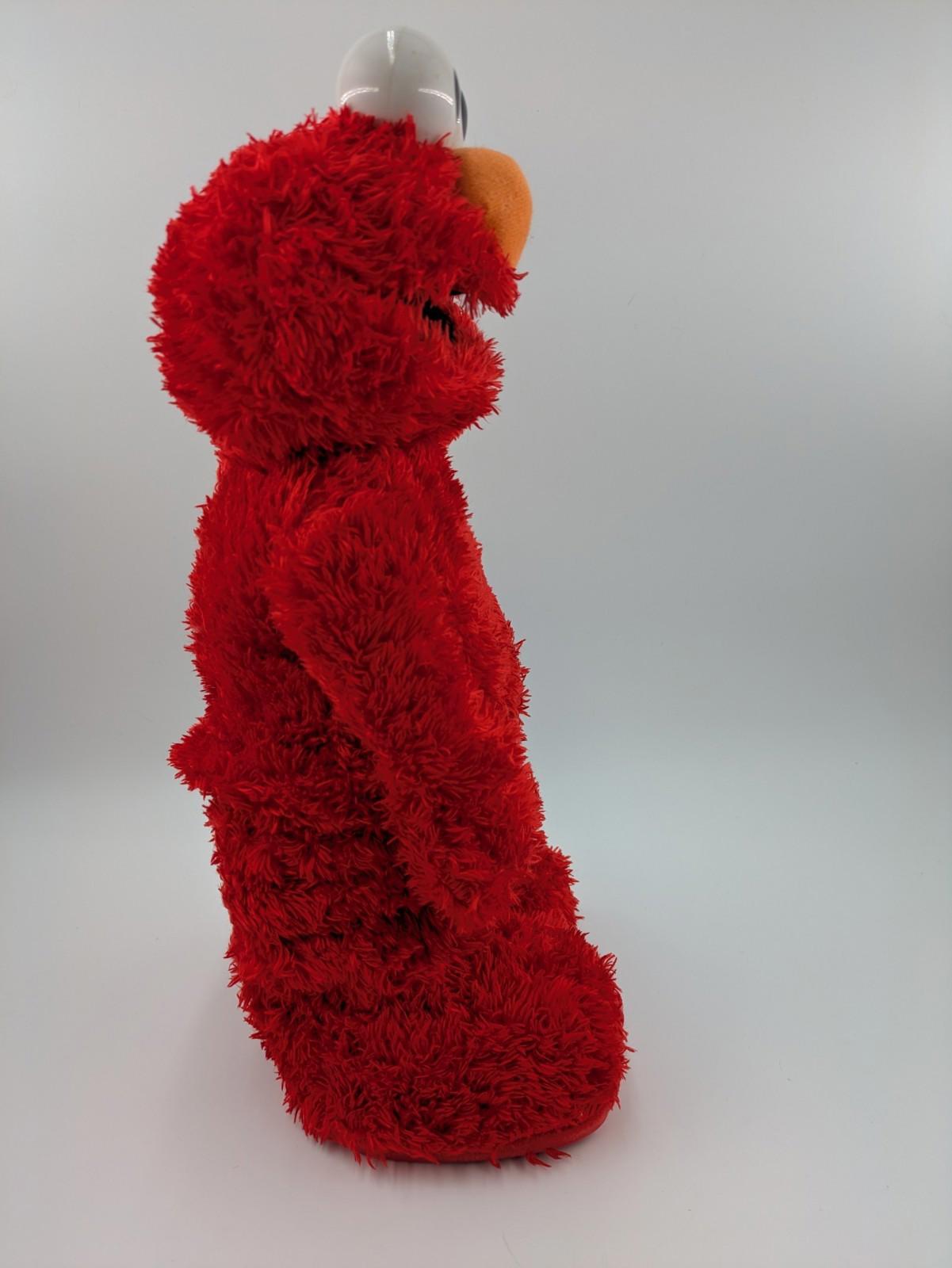 2005 Mattel TMX Tickle Me Elmo - Tested