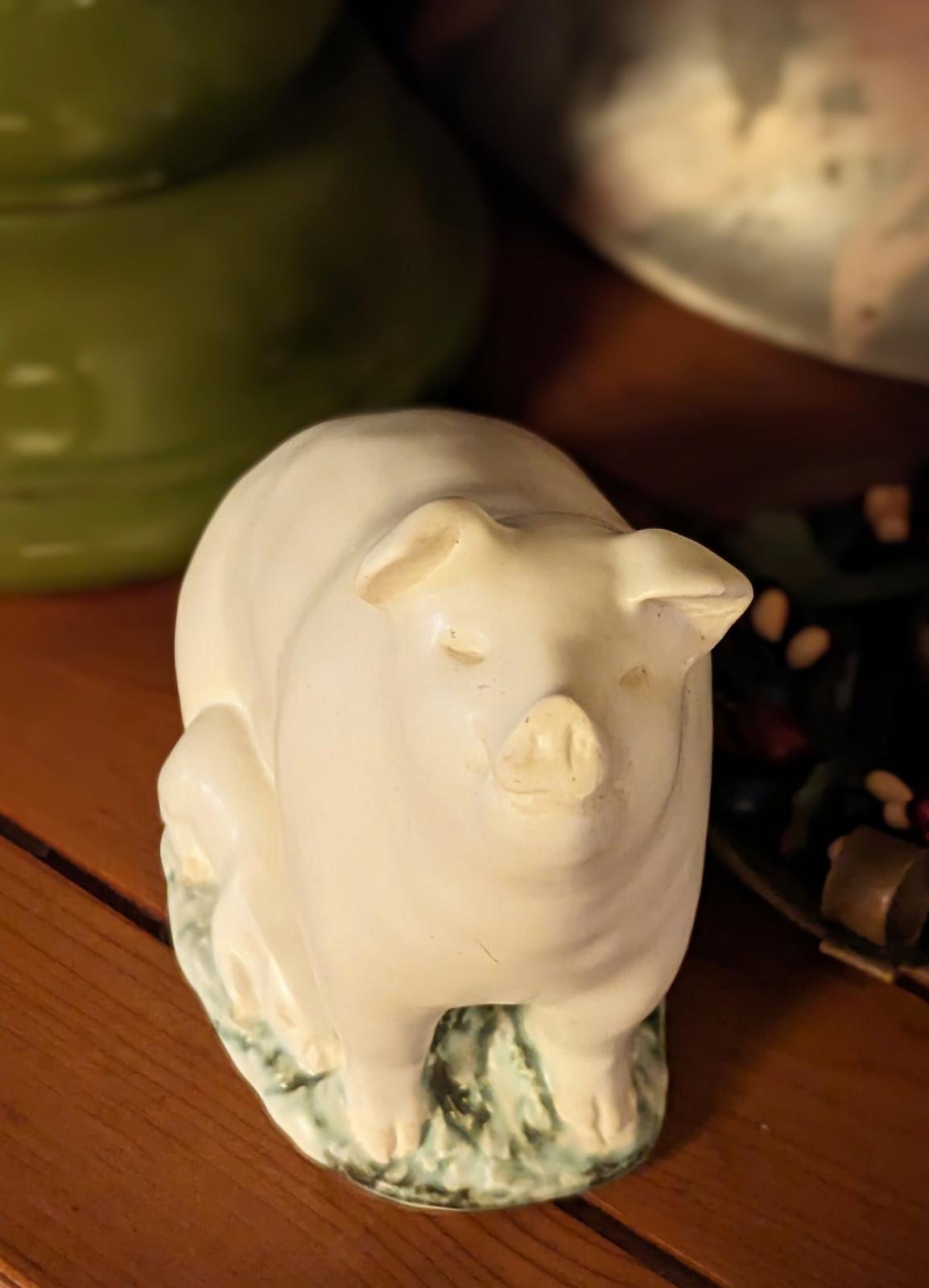 Andersen design studio, mother pig with piglet figurine