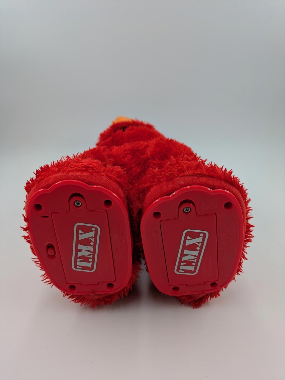 2005 Mattel TMX Tickle Me Elmo - Tested