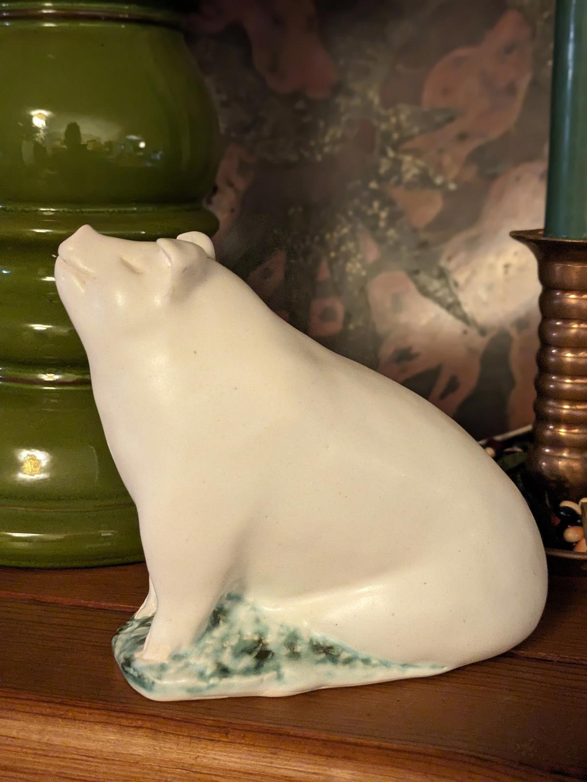 Andersen design studio, mother pig with piglet figurine